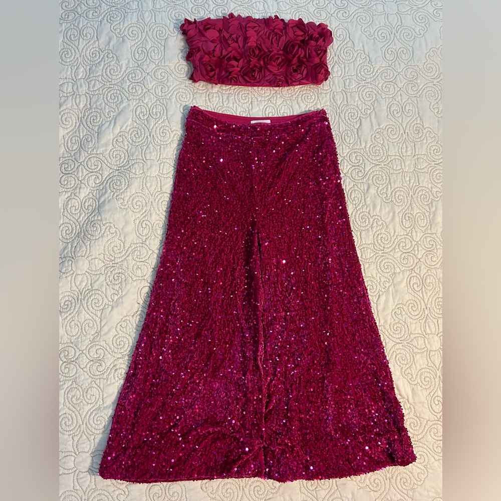 size Large red violet pants and rose flower top